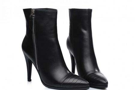 女性的鞋柜里到底缺了一双哪款的短靴，看完你就懂了