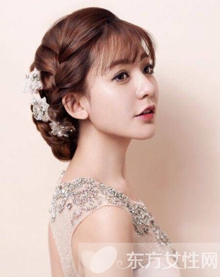 浪漫新娘发型编制 5款小清新发型做个精致新娘