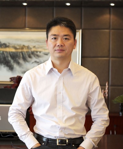 京东形象大打折扣，网友：要求刘强东还债，再也不用京东