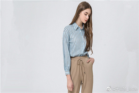 蓝色牛仔裤如何穿搭最为好看,粗腿也能穿出小瘦腿