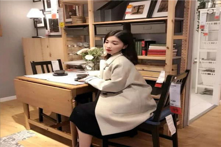 毛呢外套怎么搭配好看