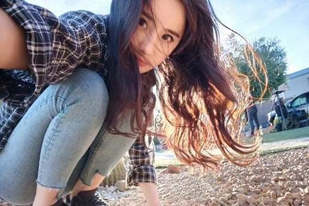 微博粉丝破亿，杨幂圈中正红，更吸引人的是逆天好身材