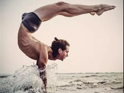 瑜伽练习精进秘诀，巧用瑜伽砖的六个体式：前篇