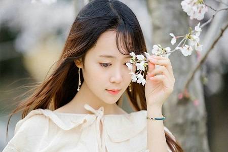 美色来袭，就会发出生理讯号的星座男