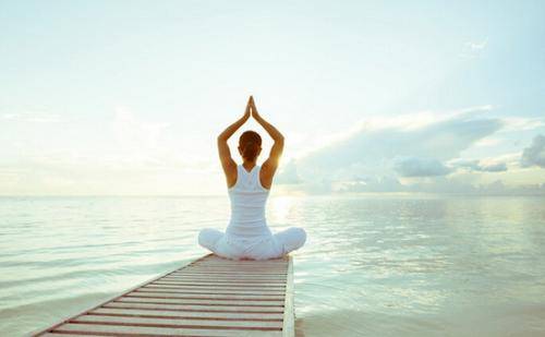 瘦身瑜伽 最简单的瑜伽动作