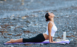 瘦身又塑形 夏天来一组这样的瑜伽堪比跑十公里