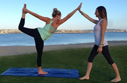 水中瑜伽减肥怎么练 不适合练瑜伽的人