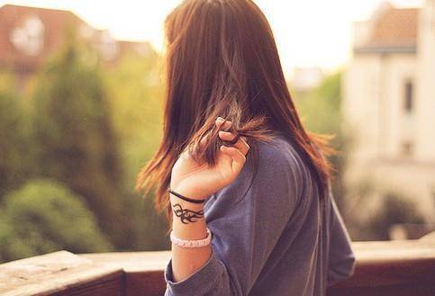 睡觉前一定要玩手机的星座，有你吗?