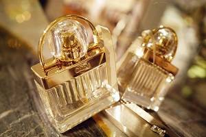 女神化妆台必有的四款经典香水