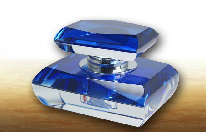 怎样选择汽车香水，汽车香水的选择你必须知道这几点