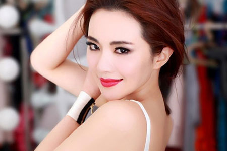 女人用香水为了谁?目的不同用法也不同