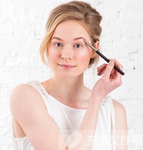 韩国新娘妆怎么化 六步打造时尚完美新娘妆