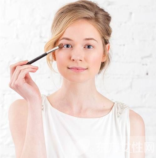 韩国新娘妆怎么化 六步打造时尚完美新娘妆