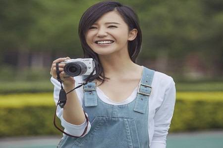 这个夏天，一起穿上背带裤谈甜甜的恋爱吧