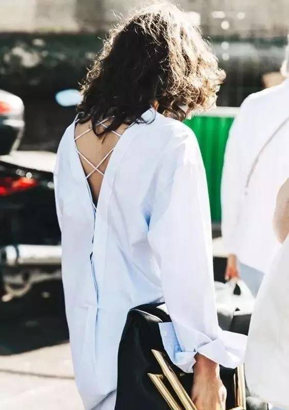 如何将衬衫穿出新意？教你几款日常风