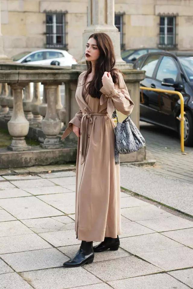 和她学，大胸也能穿出高级感