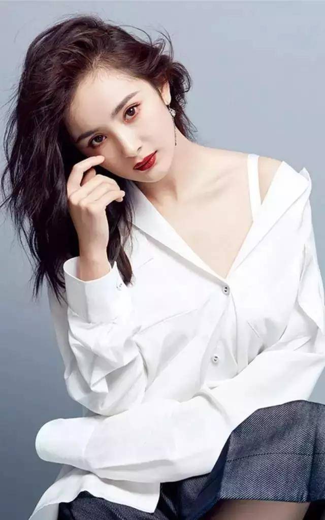 如何将衬衫穿出新意？教你几款日常风