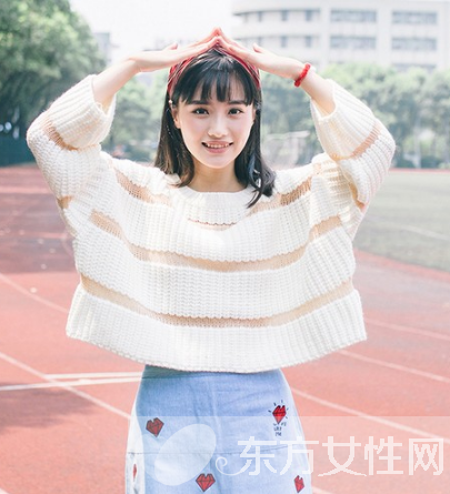 蝙蝠袖上衣如何搭配 蝙蝠袖还原女性慵懒本真