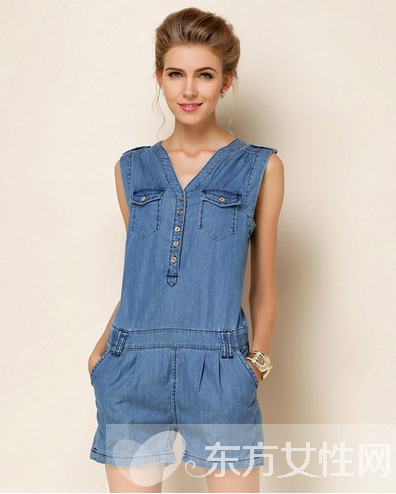 连衣裤怎么穿才好看 萌妹女神随心切换