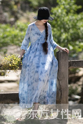 中国风扎染连衣裙 被艺术T台认可的神奇元素