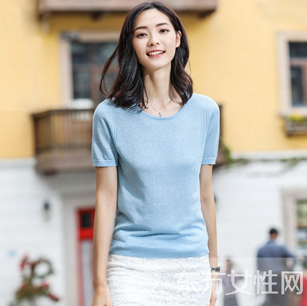 服饰潮流前线 妩媚夏色就爱这一抹浅淡的蓝
