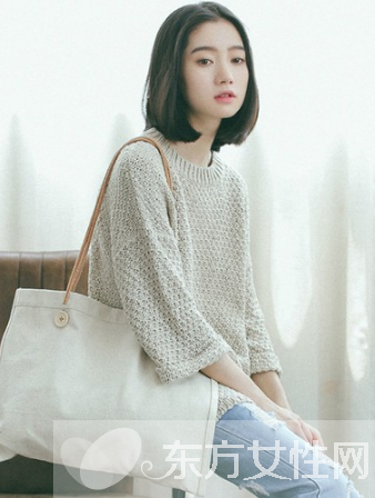 蝙蝠袖上衣如何搭配 蝙蝠袖还原女性慵懒本真