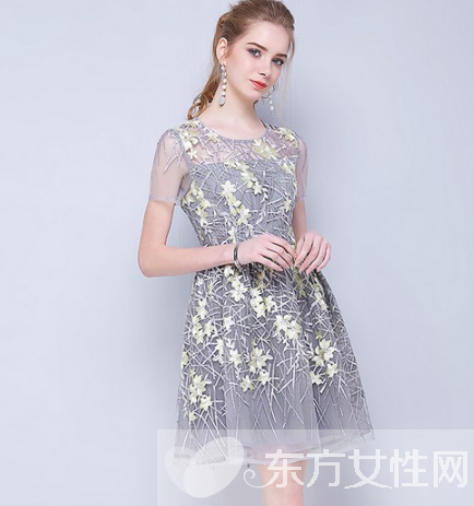 女人装穿衣搭配 被网纱征服中了连衣裙的毒