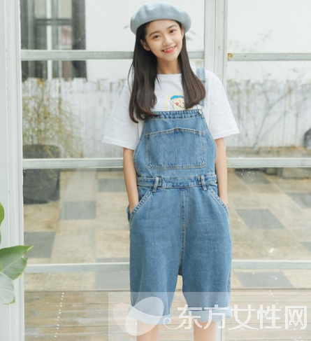 吊带牛仔裤怎么搭配 一起来探究牛仔的隐藏魅力