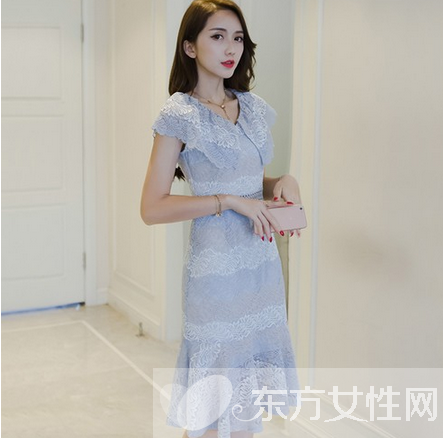 服饰潮流前线 妩媚夏色就爱这一抹浅淡的蓝