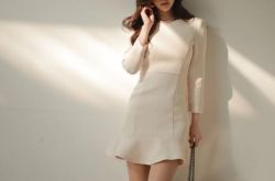 时代女性穿衣打扮 轻熟女第一步从鱼尾裙开始