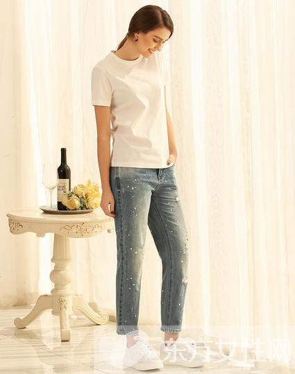 时尚夏装搭配 创意T恤带一波节奏要上天