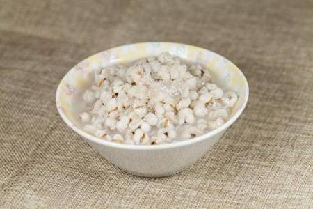 舌苔厚黄是怎么回事