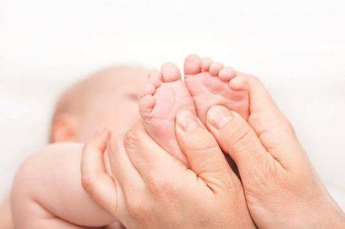 怎样给新生儿按摩 教你正确做法