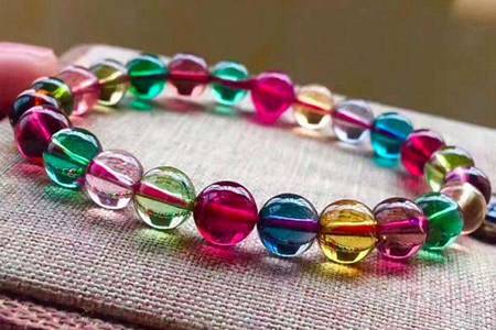 碧玺的功效和作用 女性佩戴碧玺的三个好处