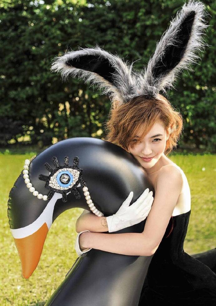 &ldquo;康熙&rdquo;再聚首 小S蔡康永合体登时尚杂志封面