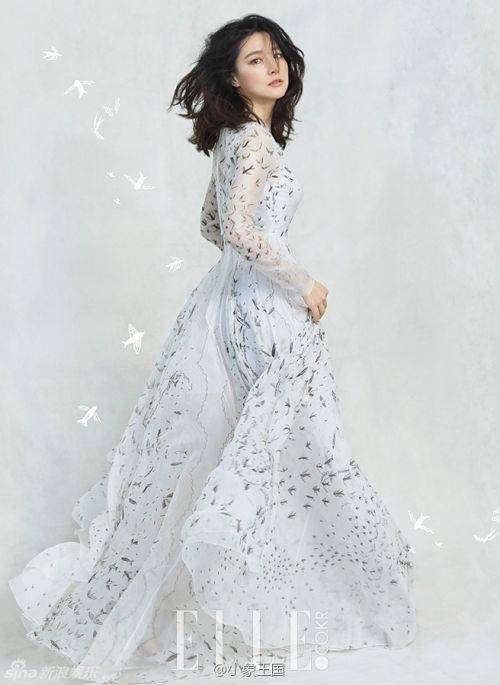 李英爱杂志封面写真曝光 优雅端庄仙气足