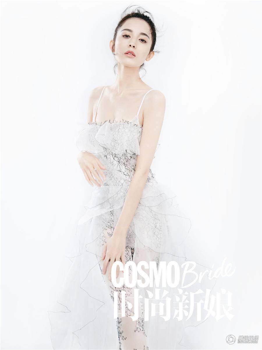 古力娜扎杂志封面大片曝光 眼神坚定不失温柔