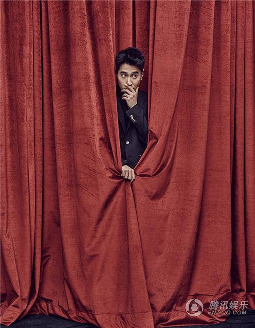 赵又廷登杂志封面大片 鬼马搞怪展型男魅力