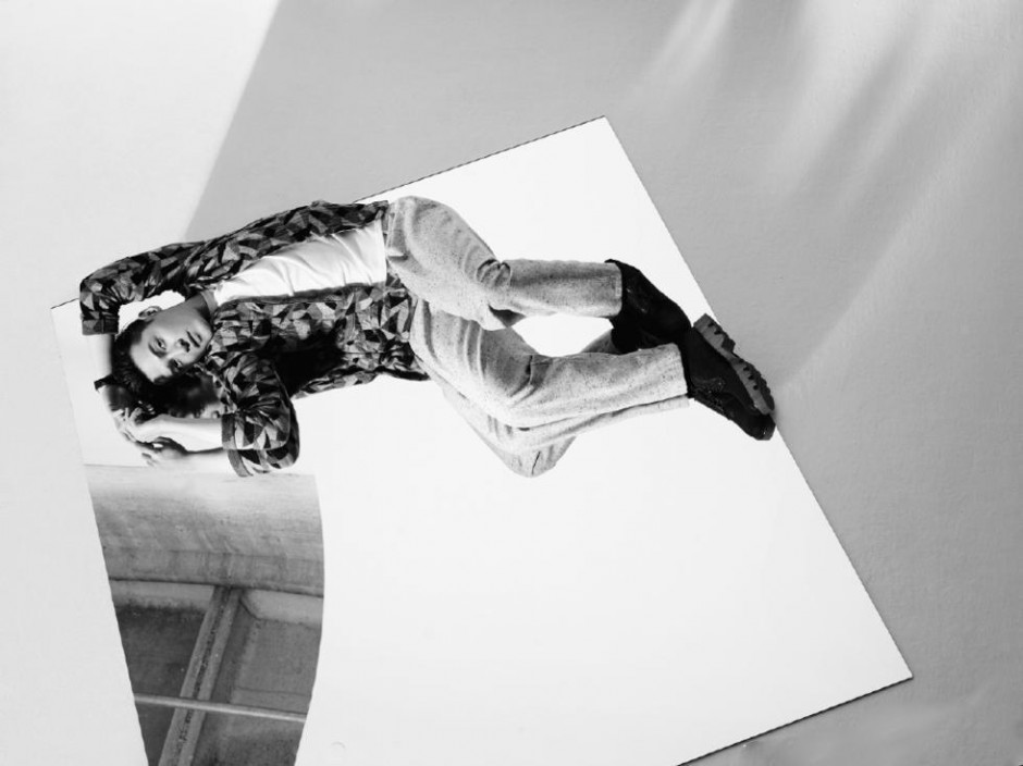 胡歌封面杂志图片 这痞帅的气质简直挡不住！