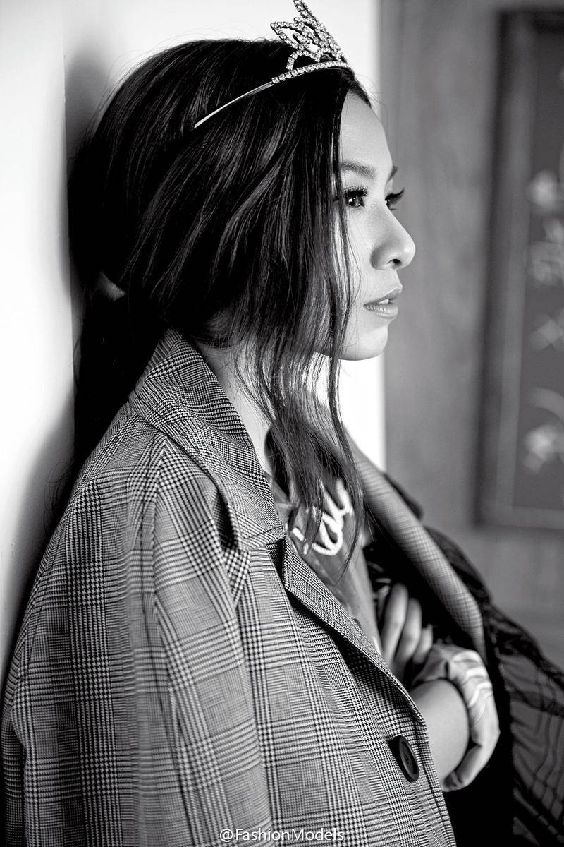 Hebe田馥甄杂志封面照 造型百变展现熟女魅力