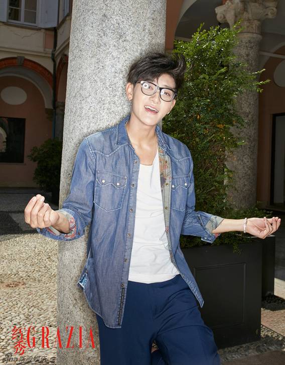 黄子韬最新写真大片曝光 清新不羁帅气时尚