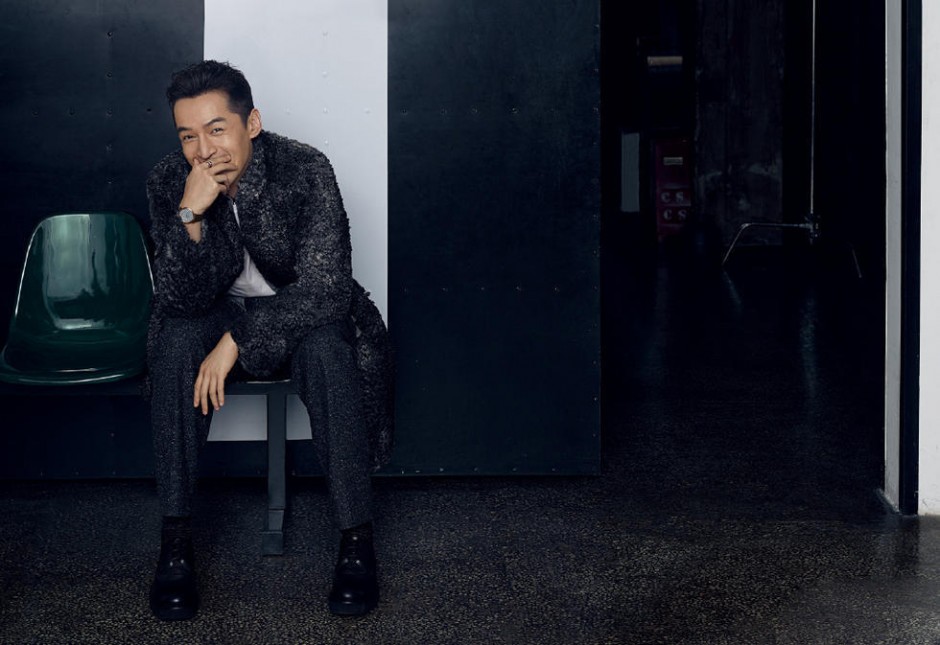 胡歌封面杂志图片 这痞帅的气质简直挡不住！