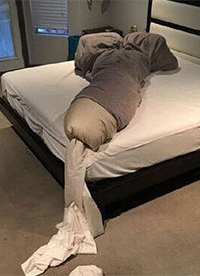 每日爆笑图片之被子的邪恶叠法