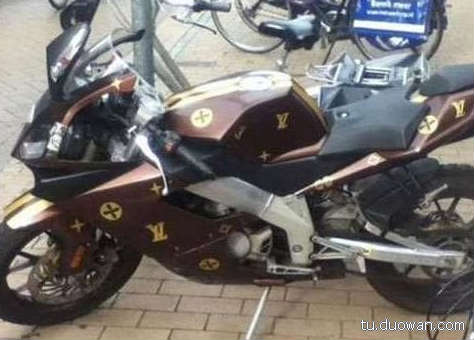 搞笑内涵图片之拔下来那一刻我好方