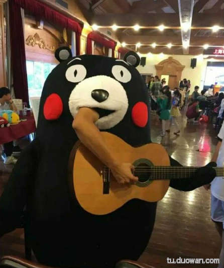 邪恶内涵图片之你第一眼是先看哪里？