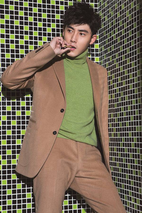 张睿杂志写真照风格多样 绅士暖男自由切换