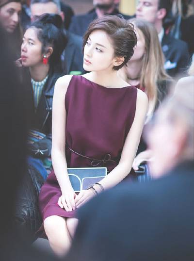 古力娜扎发型图片欣赏 俏皮清纯的短发丸子头