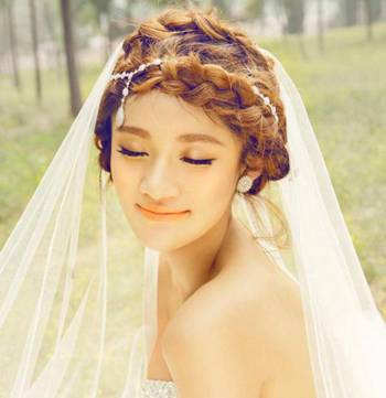 简单淑女发型 清新时尚更为你增加人气