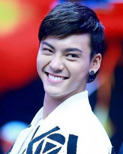 &ldquo;张大佛爷&rdquo;陈伟霆发型图片大全 干净利落帅气逼人