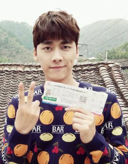 李易峰发型图片 李易峰时尚烫发发型锦集